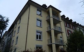 Rent a Home Delsbergerallee - Self Check-In